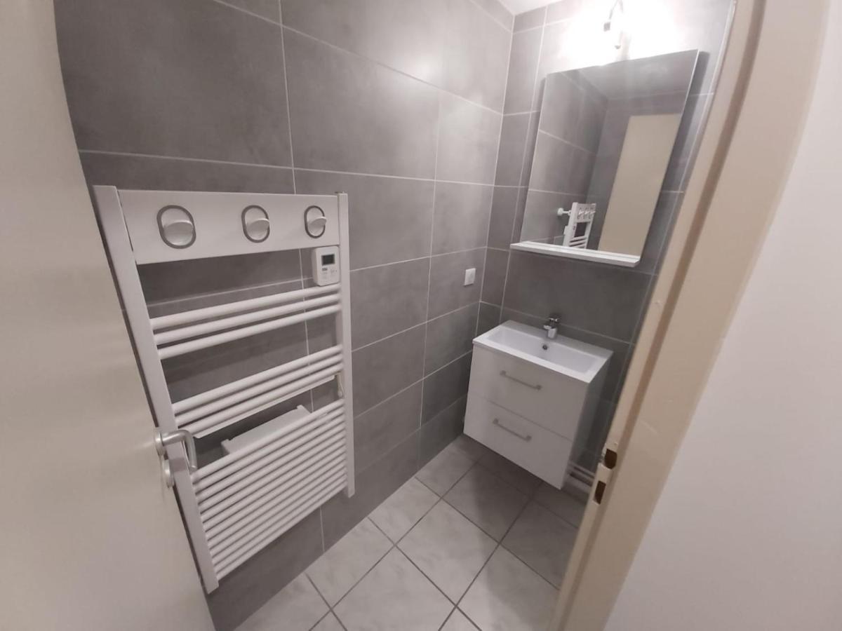 Appartement T2 Avec Balcon A Argeles Gazost Exterior foto